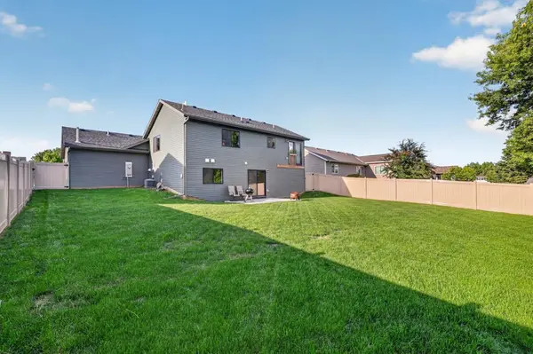 419 Skogen DR, Kenyon, MN 55946