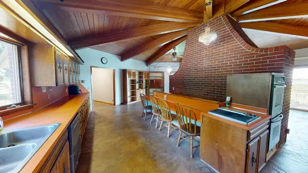 118 Arrowhead RD, Emmons, MN 56029