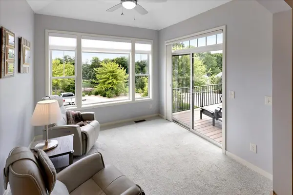 70 Lake Riley TRL, Chanhassen, MN 55317