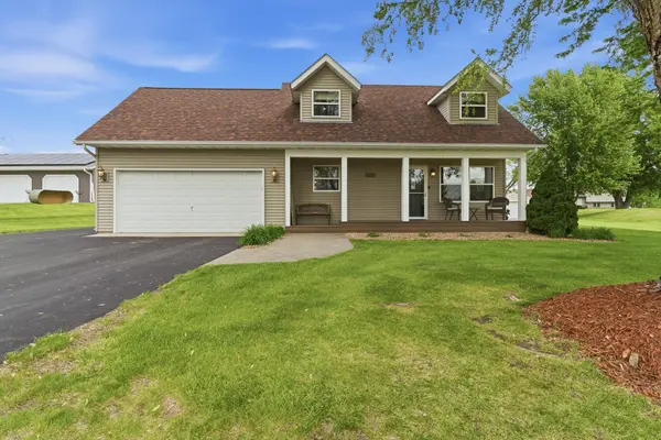 4488 Roberds Lake TRL, Faribault, MN 55021