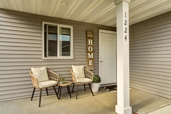 1224 Sundance CT NE, Byron, MN 55920