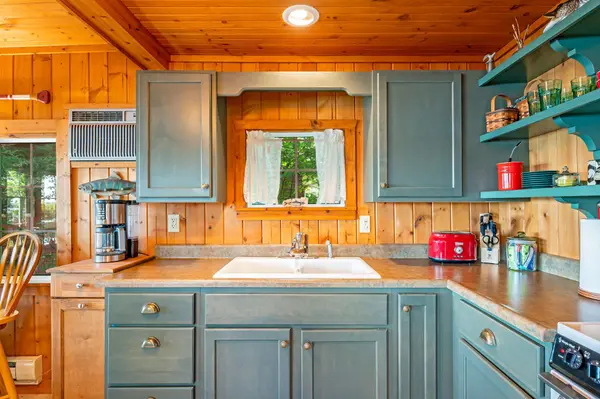3746 Sioux LN, Madison Lake, MN 56063