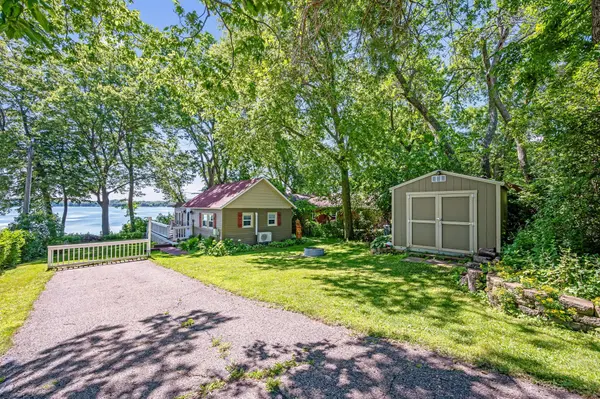 3746 Sioux LN, Madison Lake, MN 56063