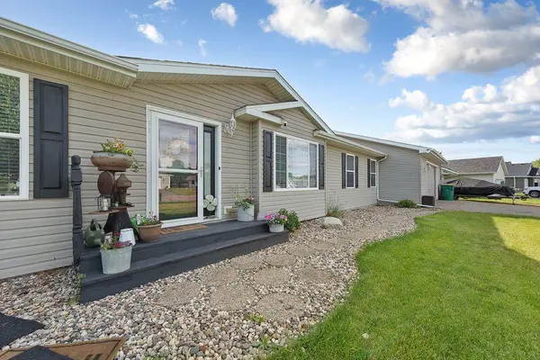 228 Plum RUN, Le Sueur, MN 56058