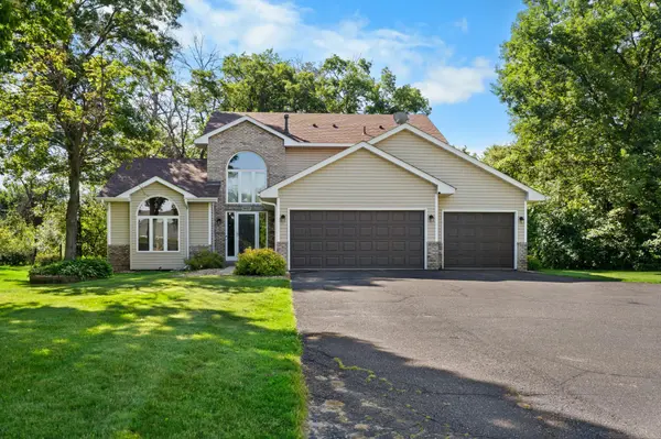 1432 Cloud DR NE, Blaine, MN 55449