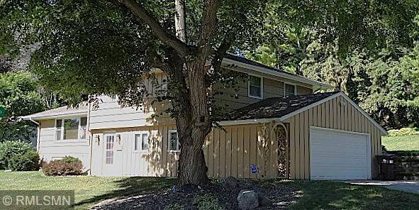 1627 Deerwood DR, South Saint Paul, MN 55075