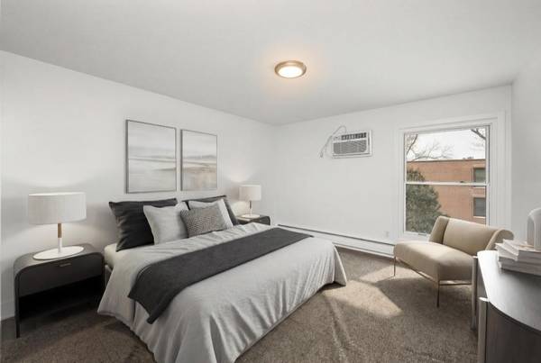 2800 Hamline AVE N #332, Roseville, MN 55113