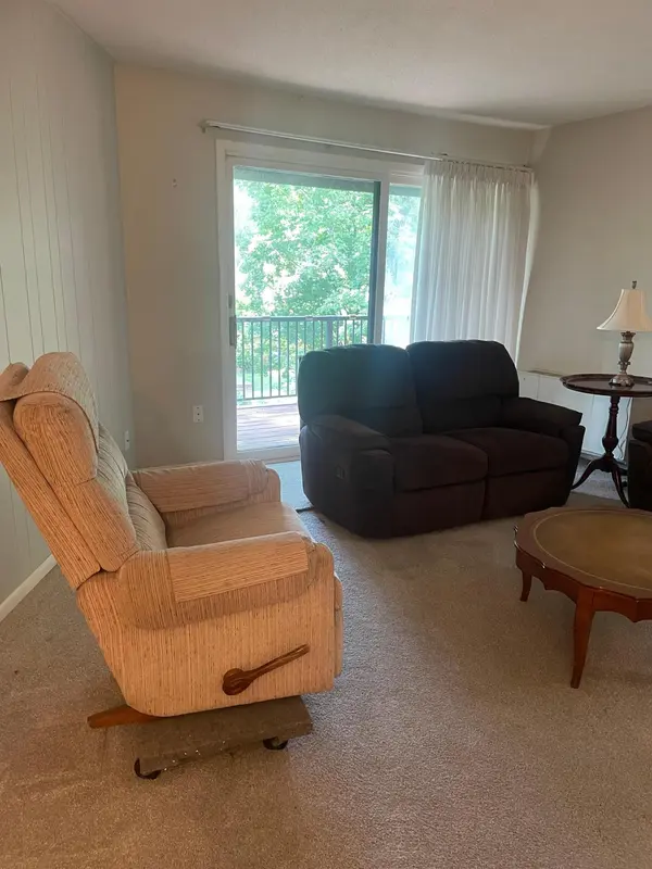 10113 W 34th ST #338, Hopkins, MN 55305