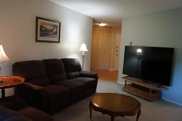 10113 W 34th ST #338, Hopkins, MN 55305