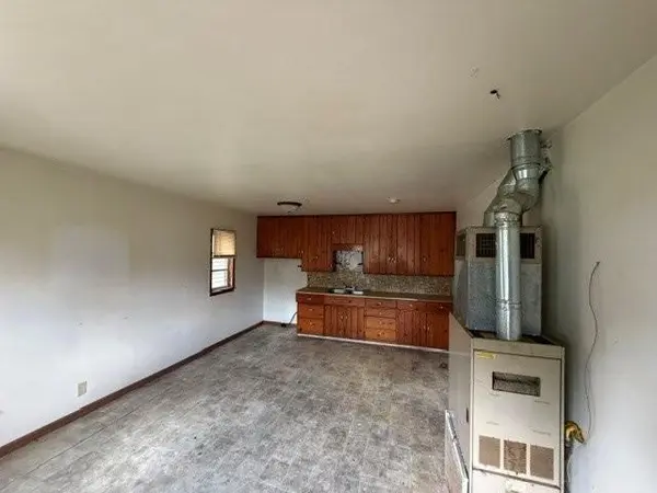 522 E 2nd ST N, Truman, MN 56088