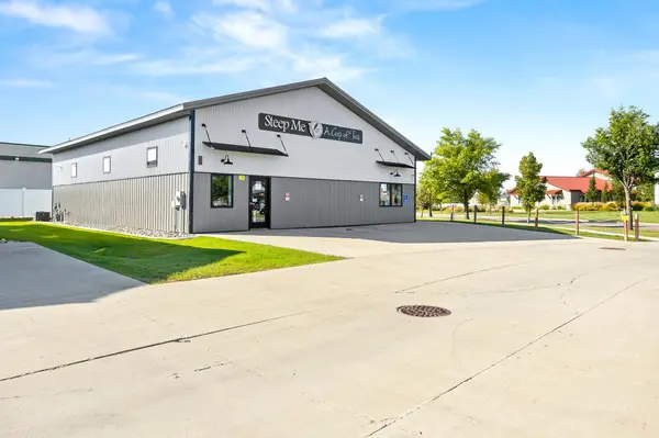 5498 51st AVE S, Fargo, ND 58104