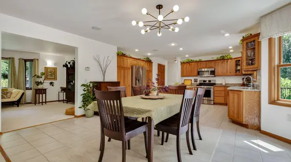 1224 Red Maple RDG, Eau Claire, WI 54703