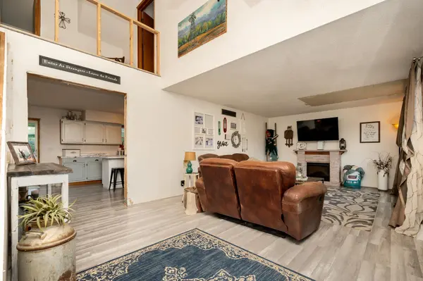 38653 Woodview CIR, Le Center, MN 56057