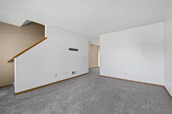 15537 Foghorn LN #45, Apple Valley, MN 55124