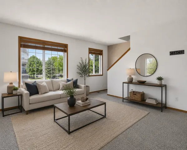 15537 Foghorn LN #45, Apple Valley, MN 55124