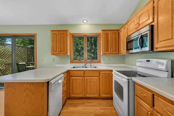 39 Fairfield LN, Saint Cloud, MN 56303