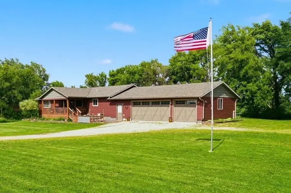5037 22nd AVE SW, Owatonna, MN 55060