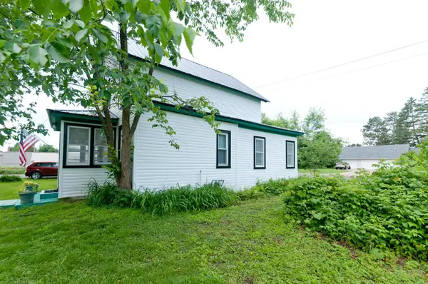 301 N 10th ST, Cameron, WI 54822