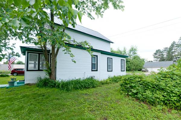 301 N 10th ST, Cameron, WI 54822