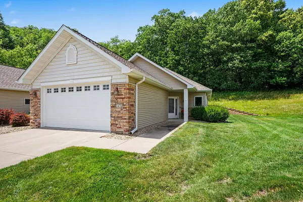 3476 Briarview CT, Red Wing, MN 55066