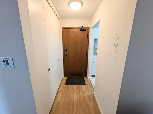 4387 Wilshire BLVD #106, Mound, MN 55364