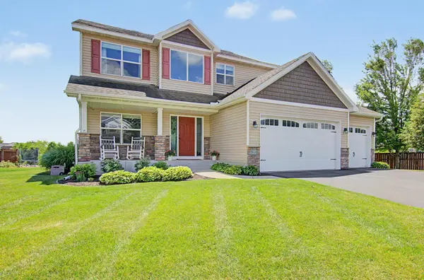 801 Yellowstone TRL, Waconia, MN 55387