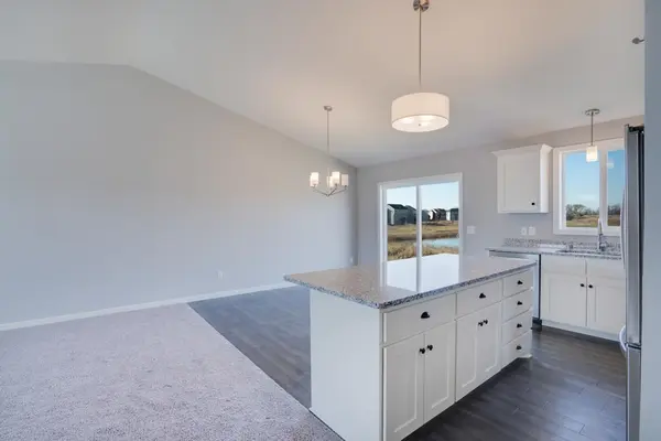 345 Roberts AVE NW, Delano, MN 55328