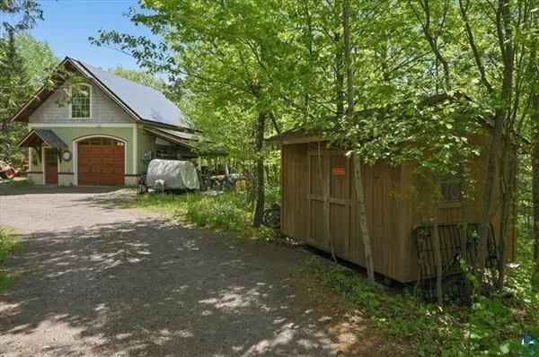 139 Howard Gnesen RD, Duluth, MN 55811