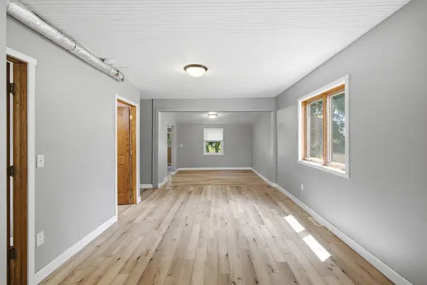 104 N Secor ST, Bricelyn, MN 56014
