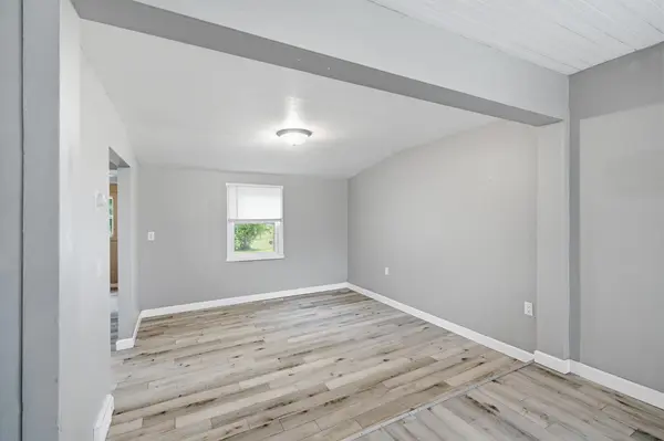 104 N Secor ST, Bricelyn, MN 56014