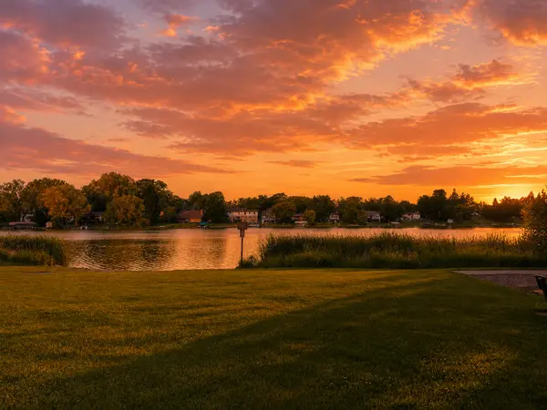 4207 Lakeside AVE N #122, Brooklyn Center, MN 55429