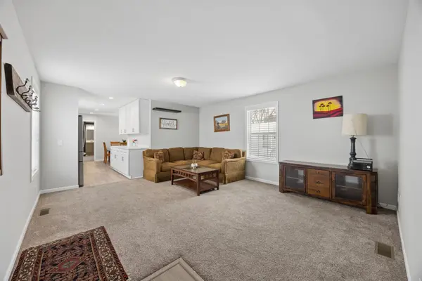 950 Cessna DR, New Brighton, MN 55112