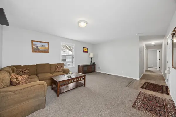 950 Cessna DR, New Brighton, MN 55112