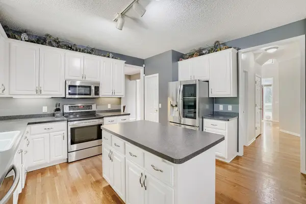 17285 Wilderness TRL SE, Prior Lake, MN 55372