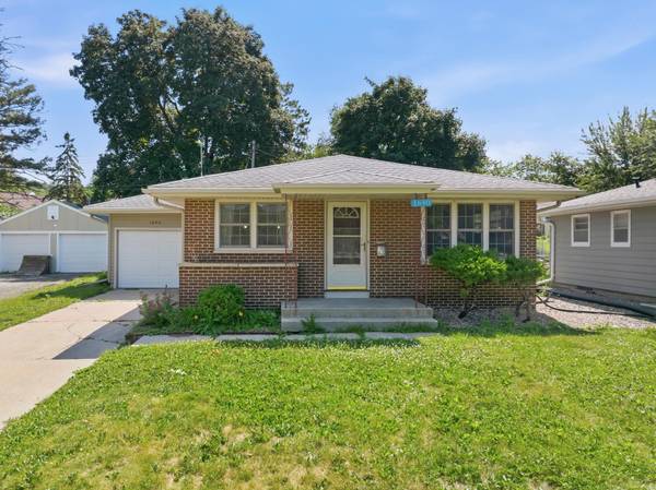 1640 1st AVE NE, Rochester, MN 55906