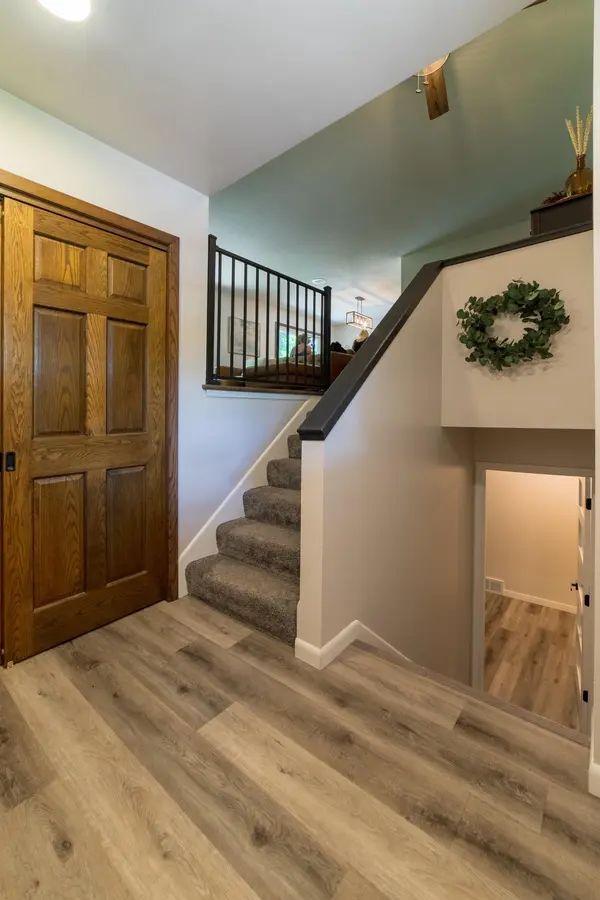 603 Old Highway 61 N, Hinckley, MN 55037