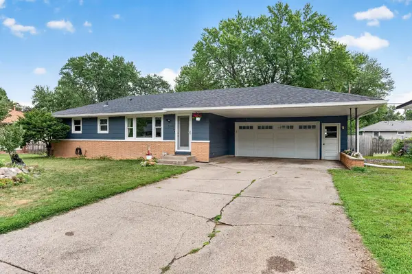 5948 Cavell AVE N, New Hope, MN 55428
