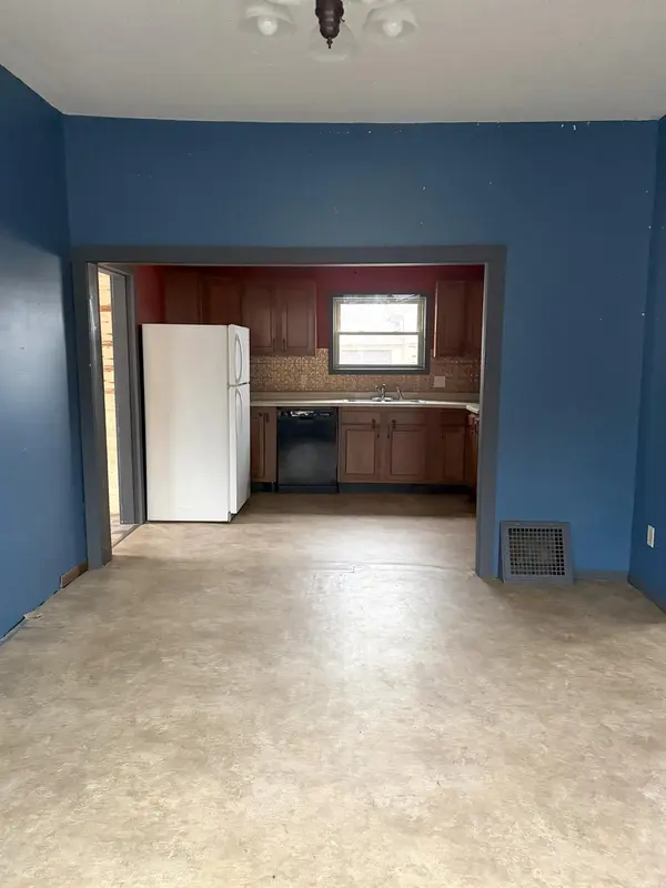 764 3rd AVE, Windom, MN 56101