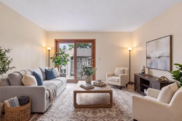 1799 1/2 County Road E E #30, White Bear Lake, MN 55110