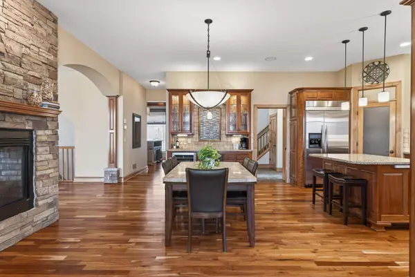 9951 Vagabond CT N, Maple Grove, MN 55311
