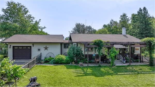 1106 N Canaday RD, Exeland, WI 54835
