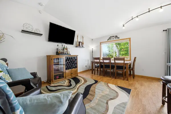 1912 50th ST S, Fargo, ND 58103