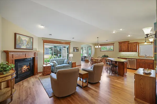 40 Waterford LN, Waite Park, MN 56387