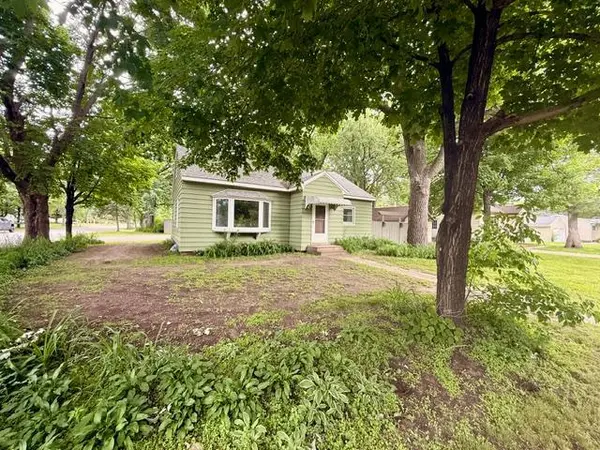 614 8th AVE SW, Little Falls, MN 56345
