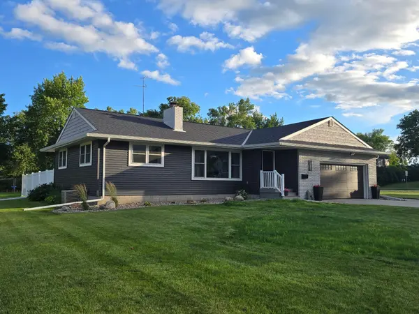 1207 W Park AVE, Olivia, MN 56277