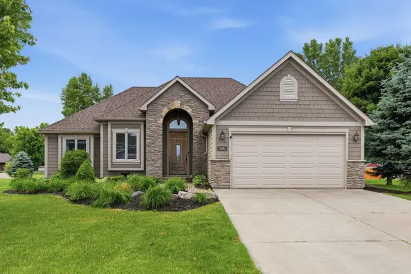 868 Brady LN, New Richmond, WI 54017