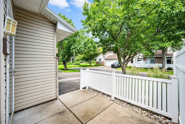 8581 Cortland RD, Eden Prairie, MN 55344