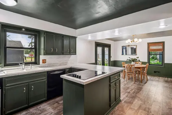 257 S Orange ST, Waconia, MN 55387