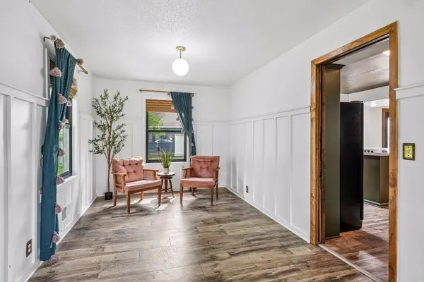 257 S Orange ST, Waconia, MN 55387
