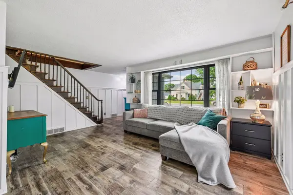 257 S Orange ST, Waconia, MN 55387